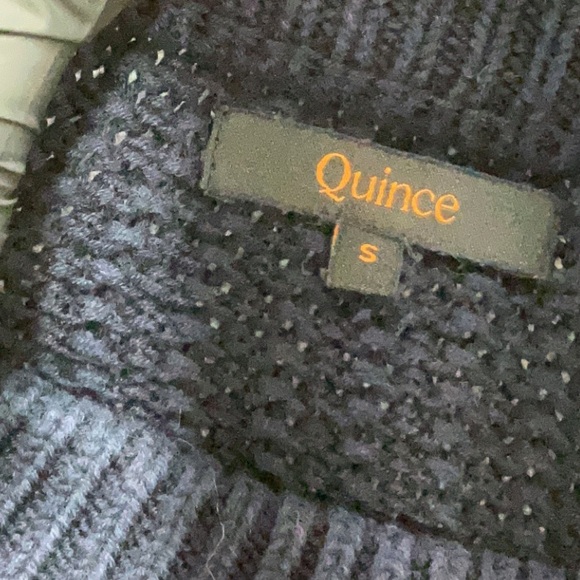 QUINCE 100% Organic Cotton Cropped Cable Knit navy Blue Sweater Small - Picture 7 of 8